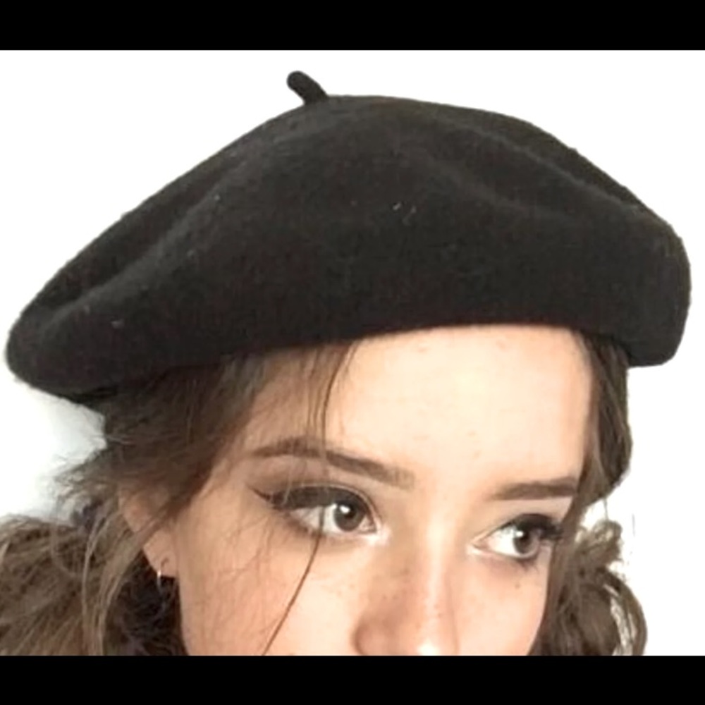 black beret hat